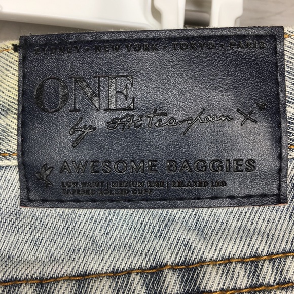 One Teaspoon Distressed Awesome Baggies Jeans - Picture 3 of 8